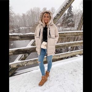 Woman’s Thickened Down Jacket